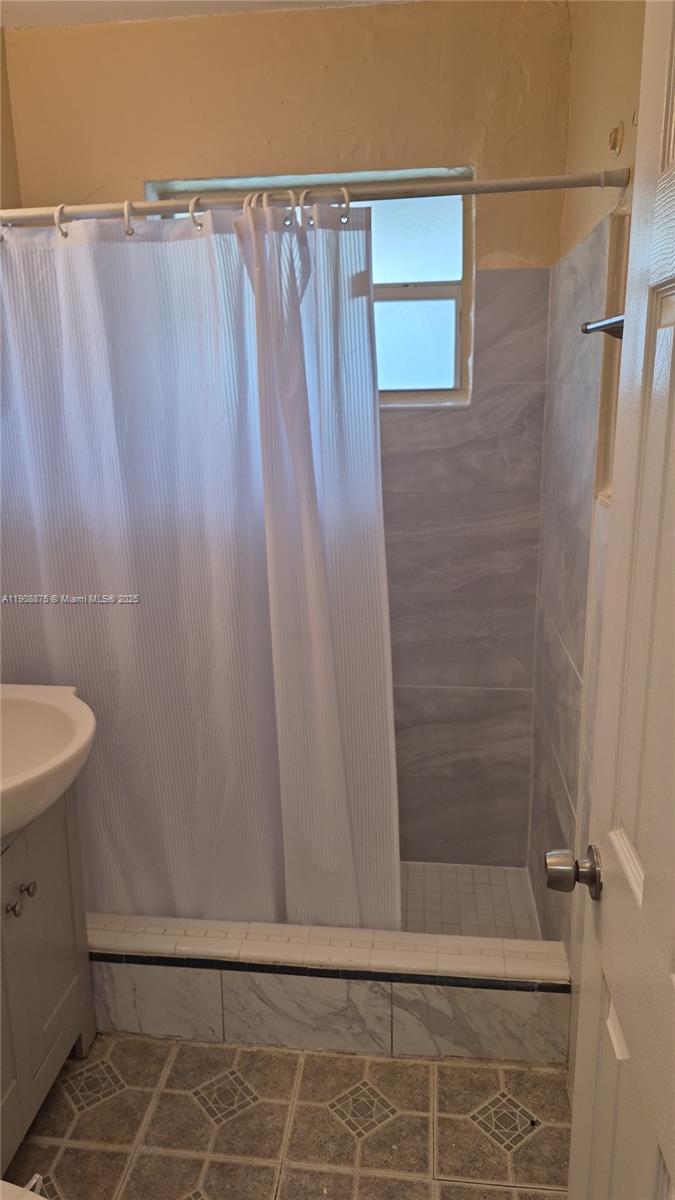 EVERGLADE LAND SALES CO - Residential Lease