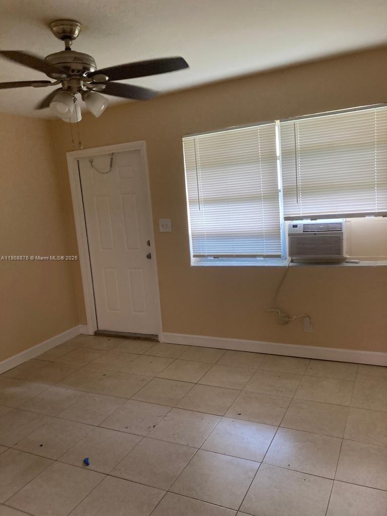 EVERGLADE LAND SALES CO - Residential Lease