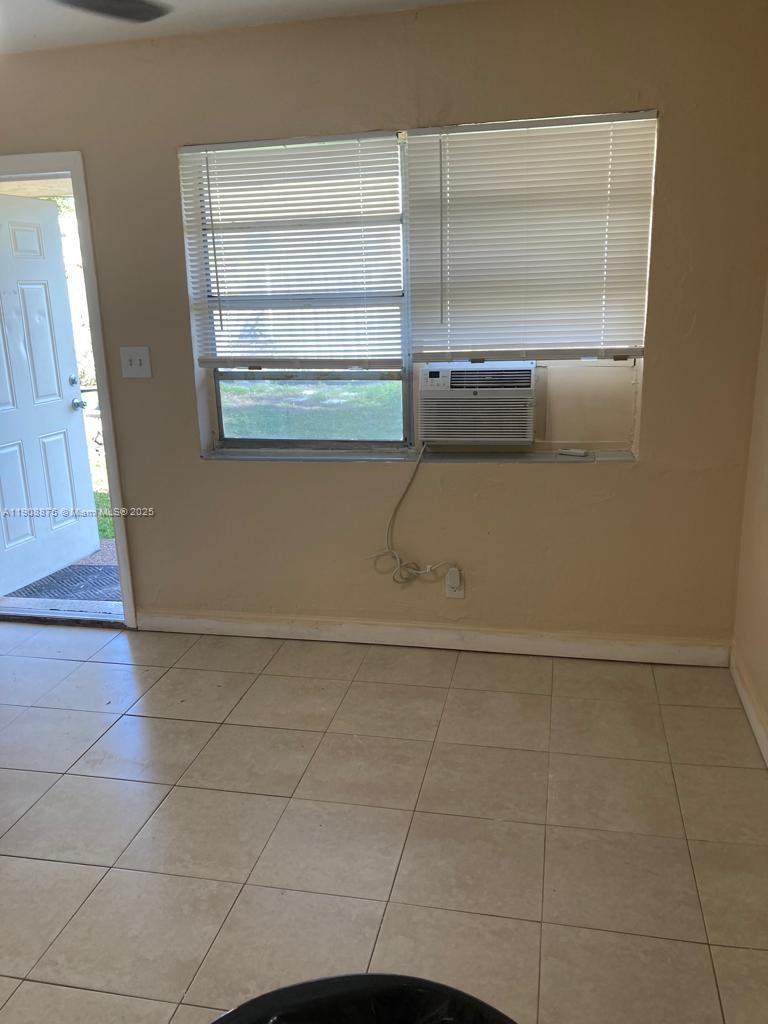 EVERGLADE LAND SALES CO - Residential Lease