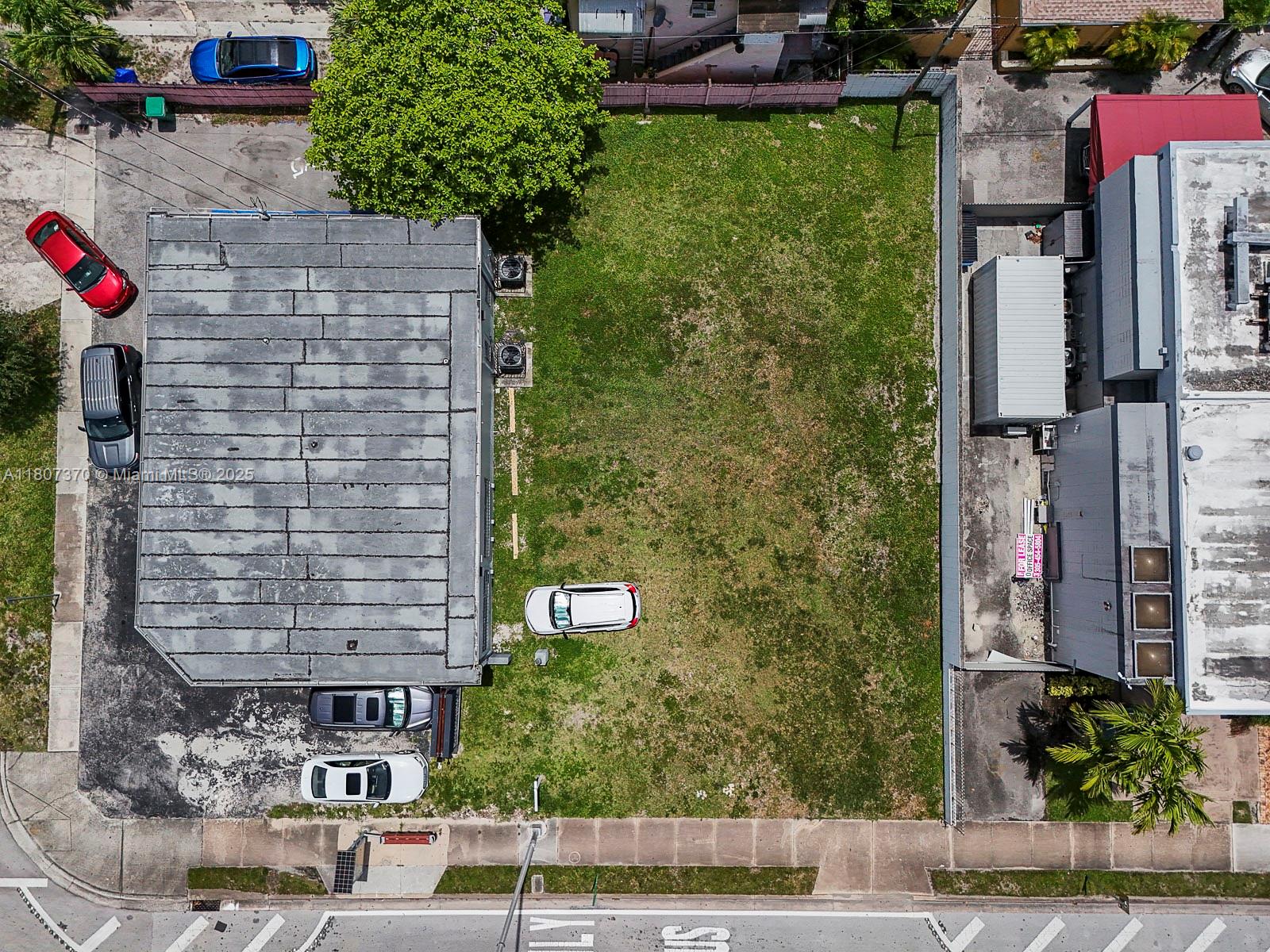 GRAPELAND PARK - Commercial Sale