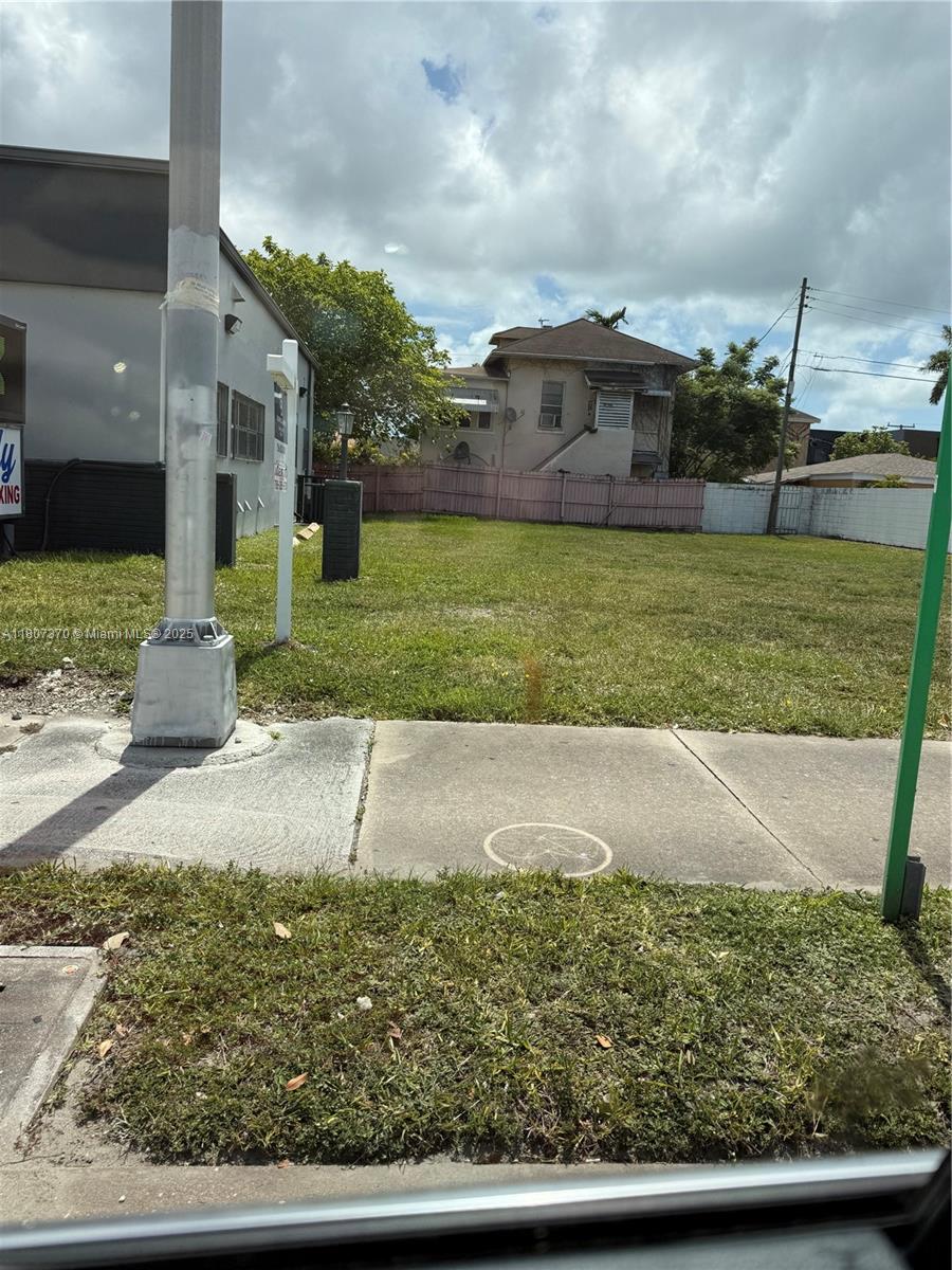 GRAPELAND PARK - Commercial Sale