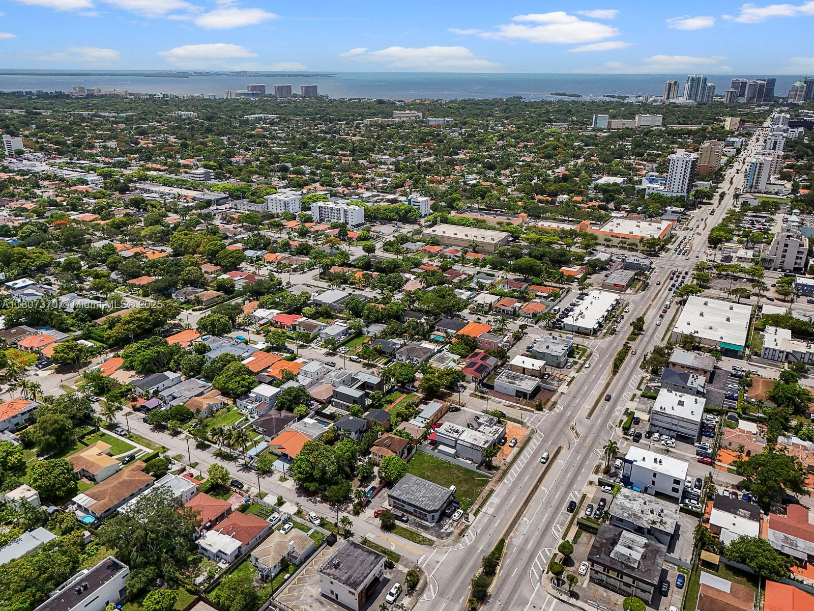 GRAPELAND PARK - Commercial Sale