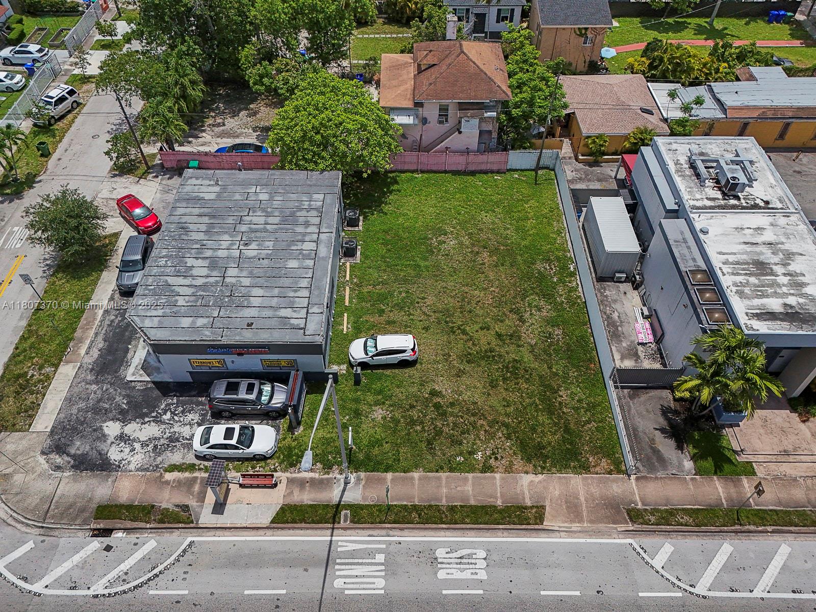 GRAPELAND PARK - Commercial Sale