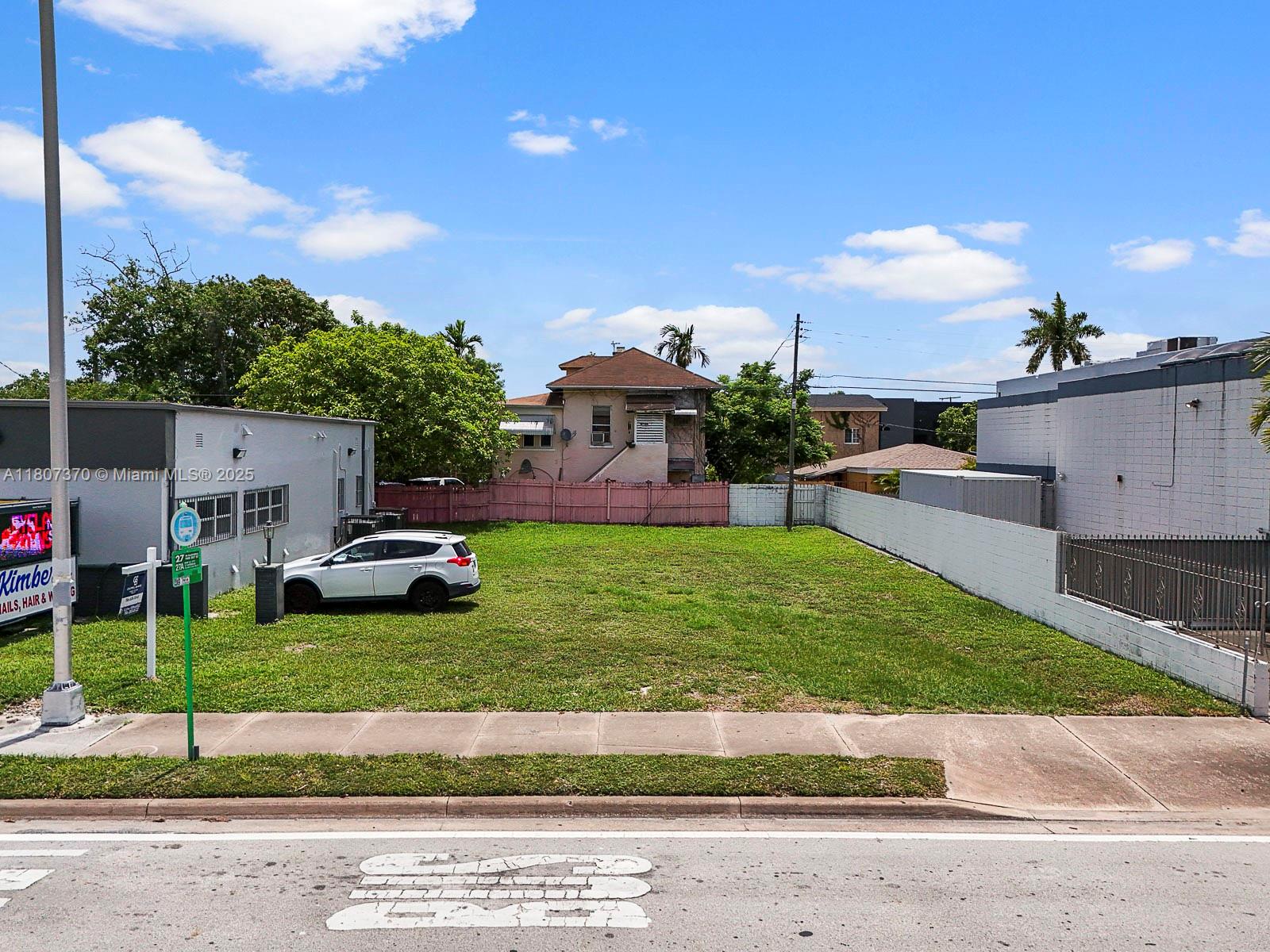 GRAPELAND PARK - Commercial Sale