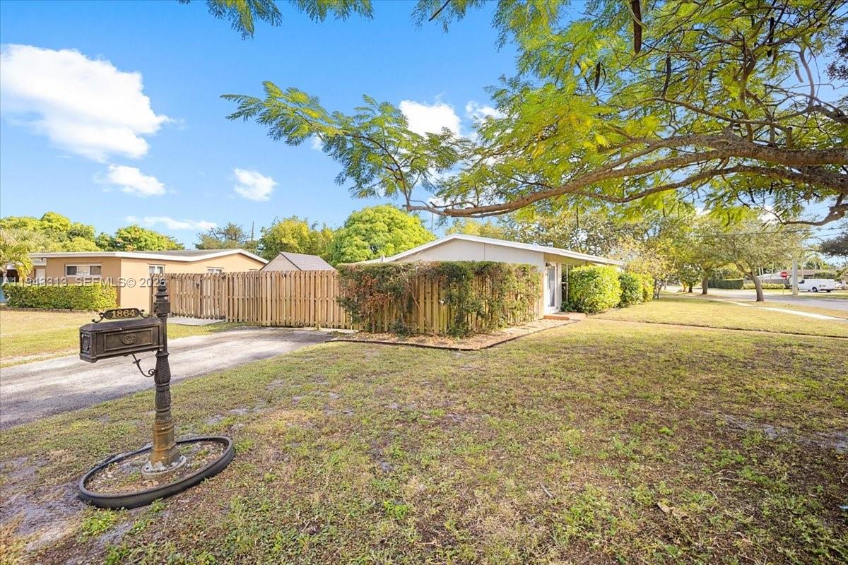 FAIRFAX BROLLIAR ADD SEC - Residential