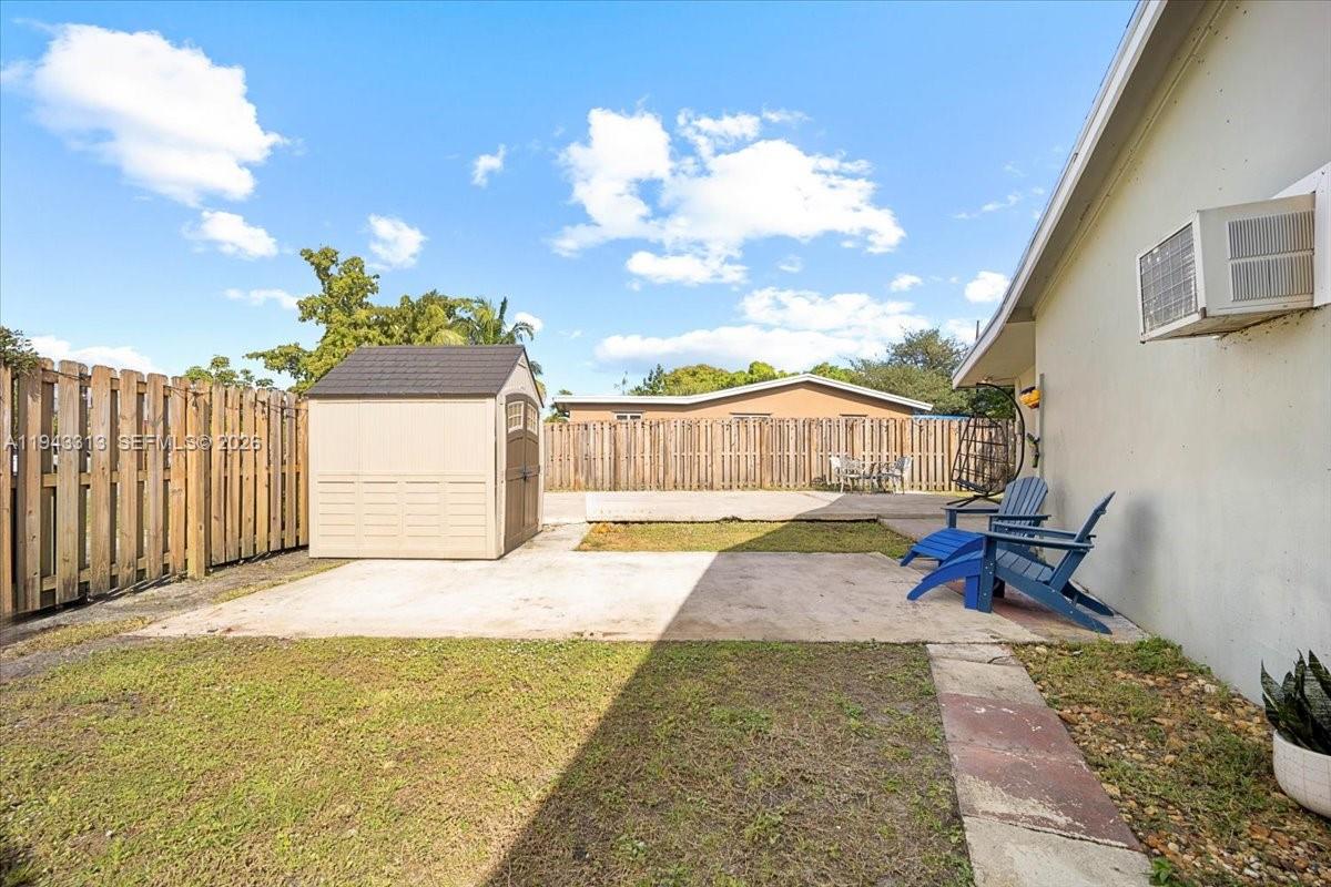 FAIRFAX BROLLIAR ADD SEC - Residential