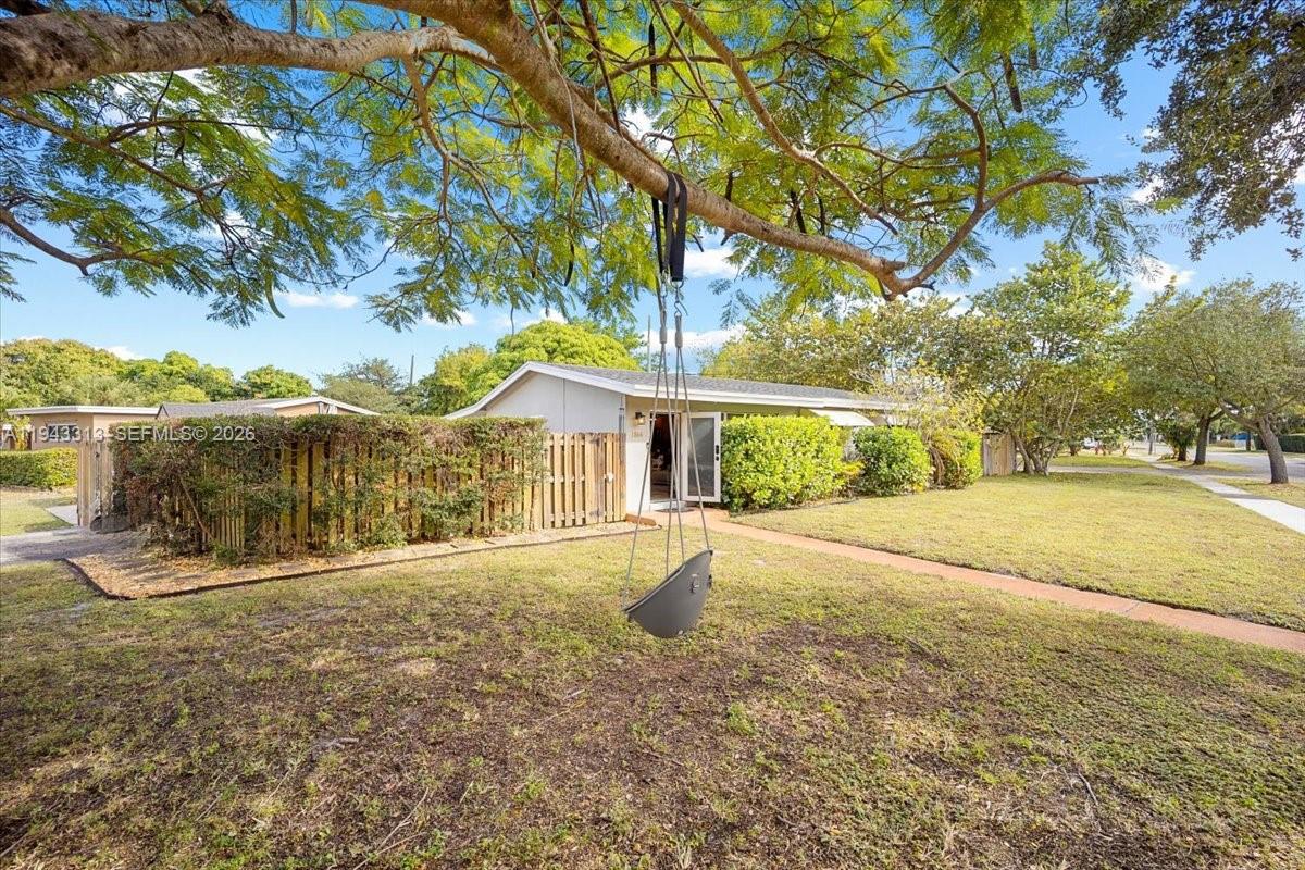 FAIRFAX BROLLIAR ADD SEC - Residential