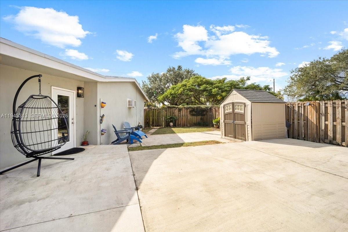 FAIRFAX BROLLIAR ADD SEC - Residential