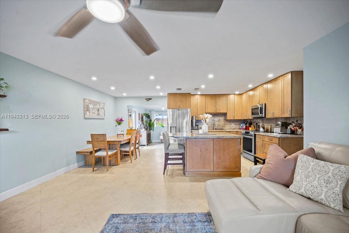 FAIRFAX BROLLIAR ADD SEC - Residential