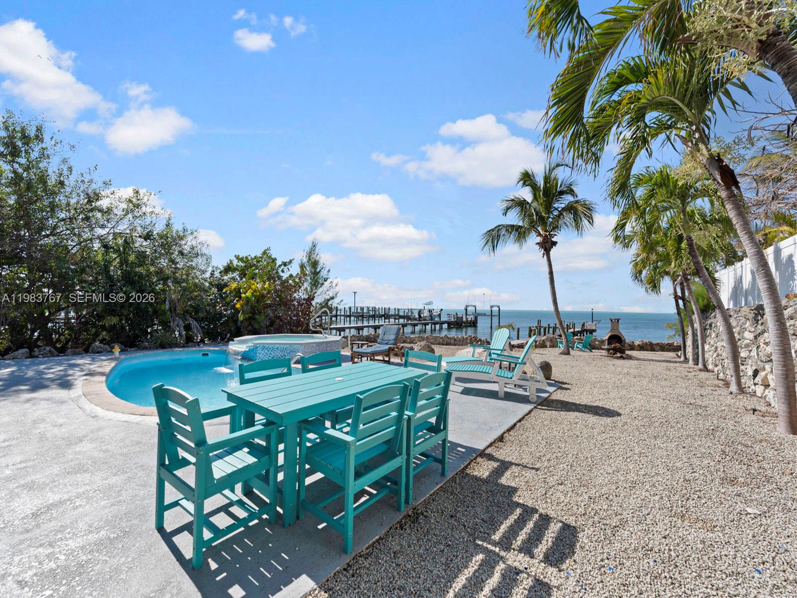 CRAINS SUBD OF GRASSY KEY - Residential
