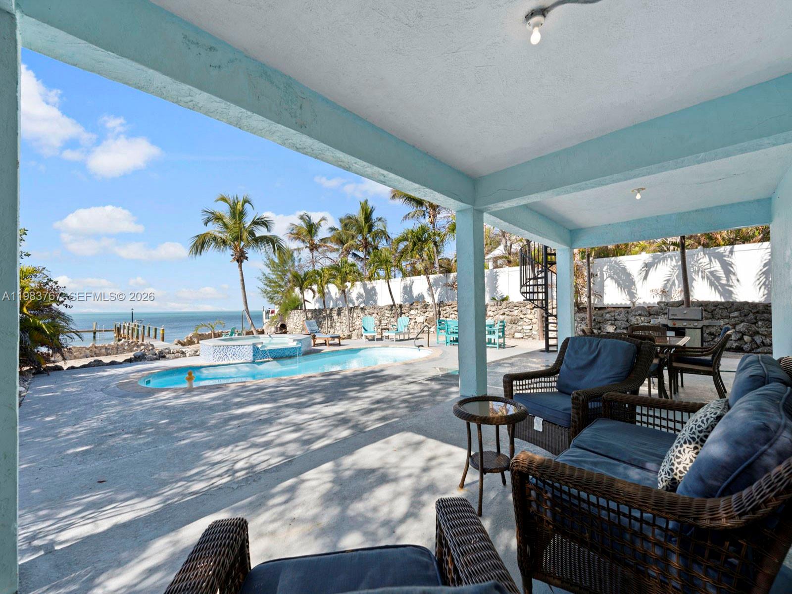 CRAINS SUBD OF GRASSY KEY - Residential