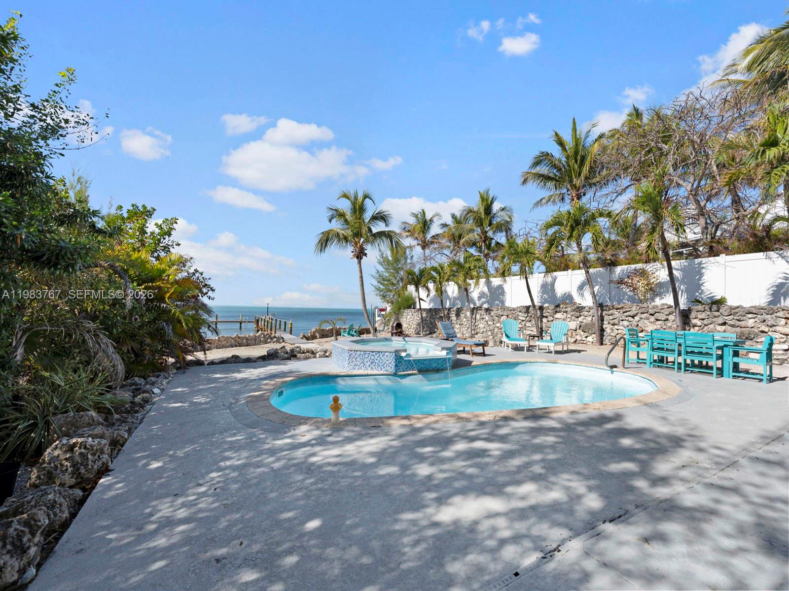 CRAINS SUBD OF GRASSY KEY - Residential