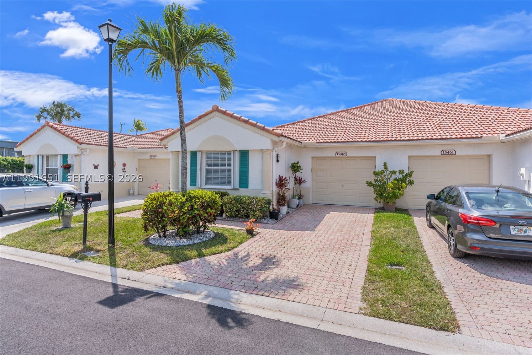 15465 Lake Magnolia Place
