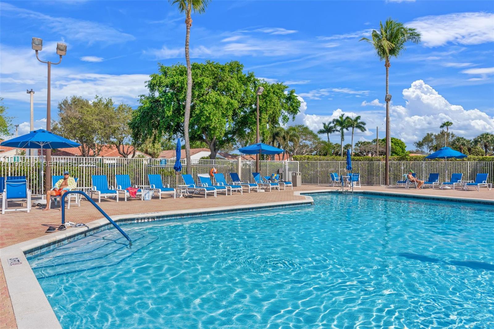 FLORAL LAKES 1 - Residential