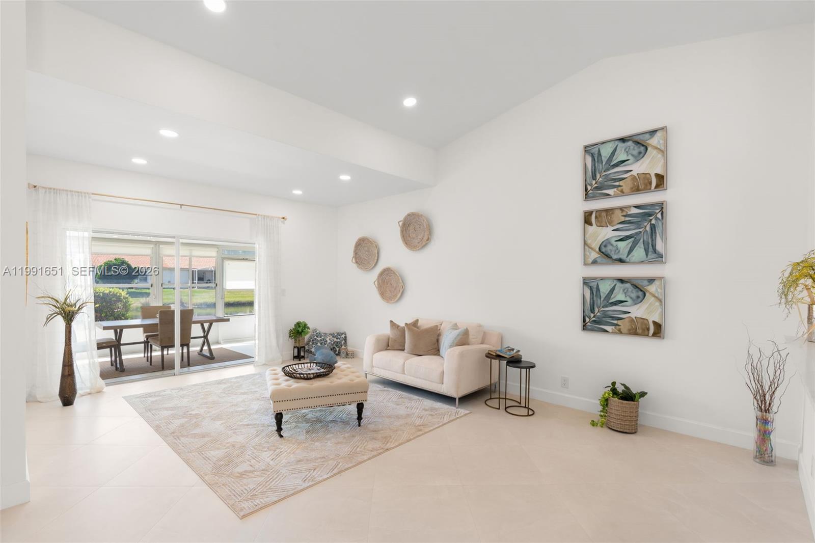 FLORAL LAKES 1 - Residential