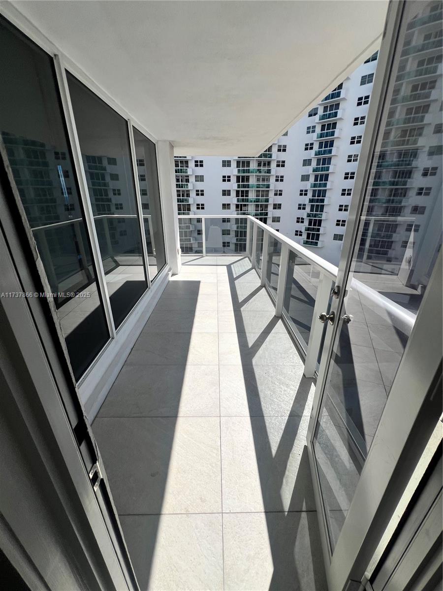 AQUARIUS CONDO - Residential Lease