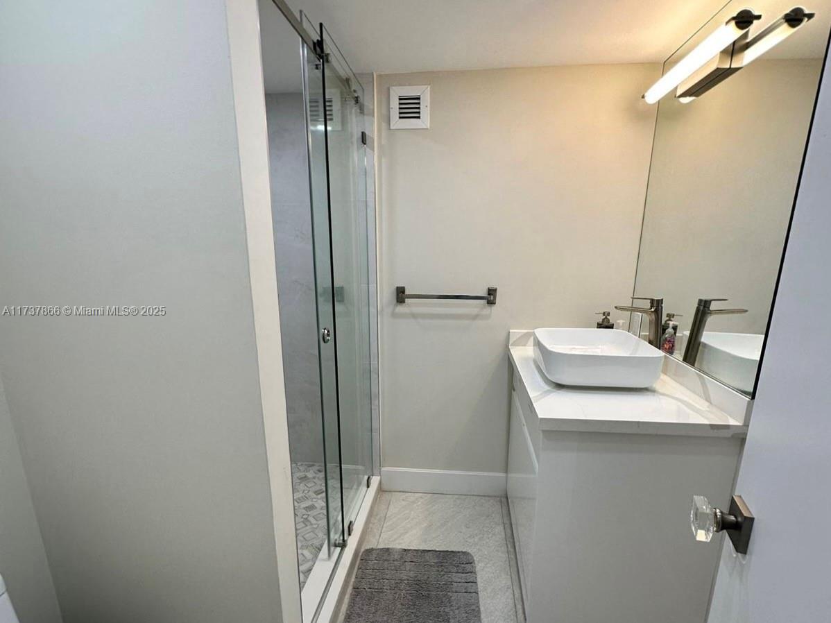 AQUARIUS CONDO - Residential Lease