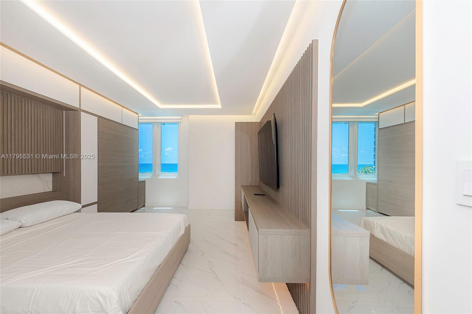 RONEY PALACE CONDO - Residential Lease