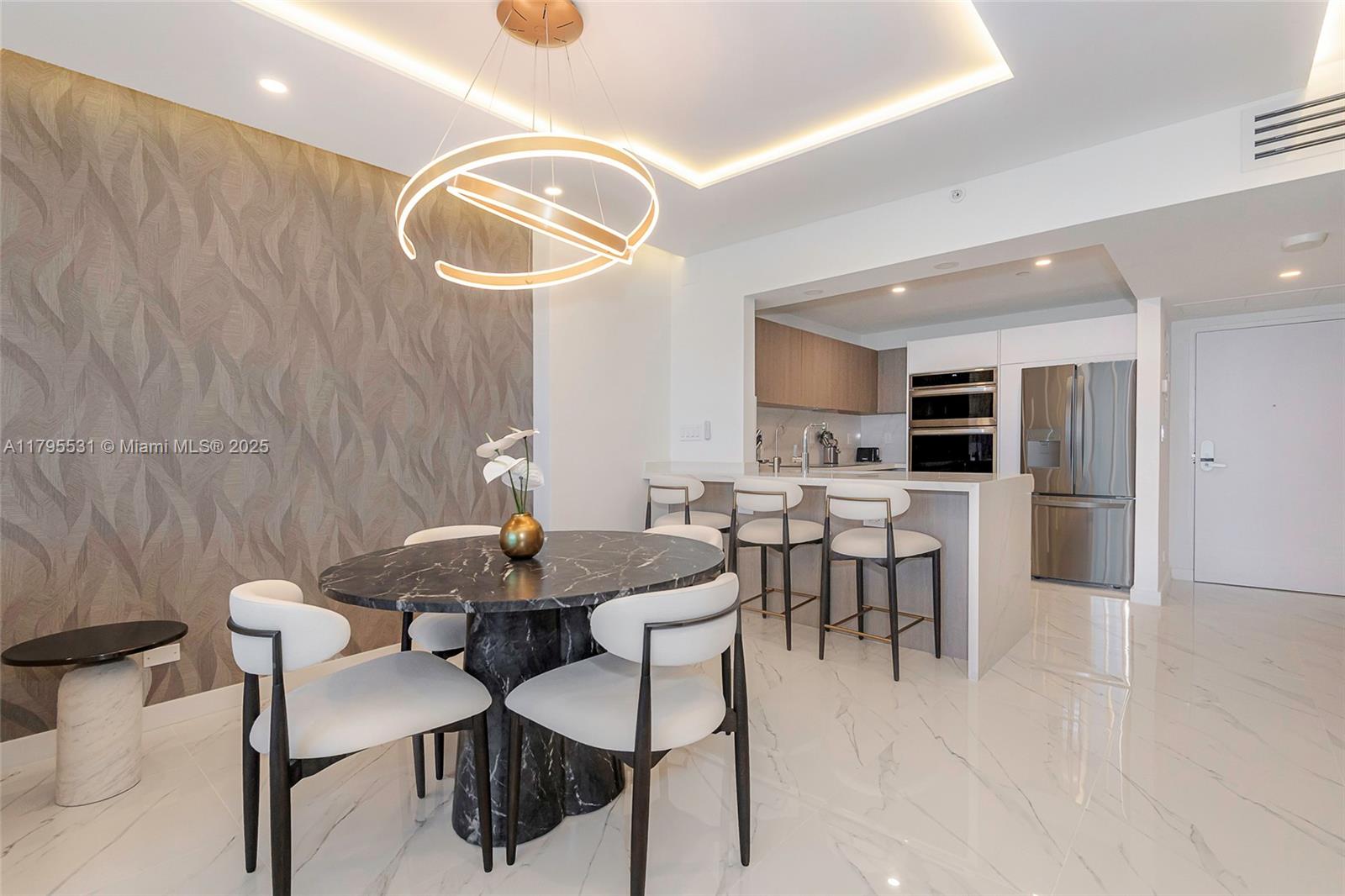 RONEY PALACE CONDO - Residential Lease