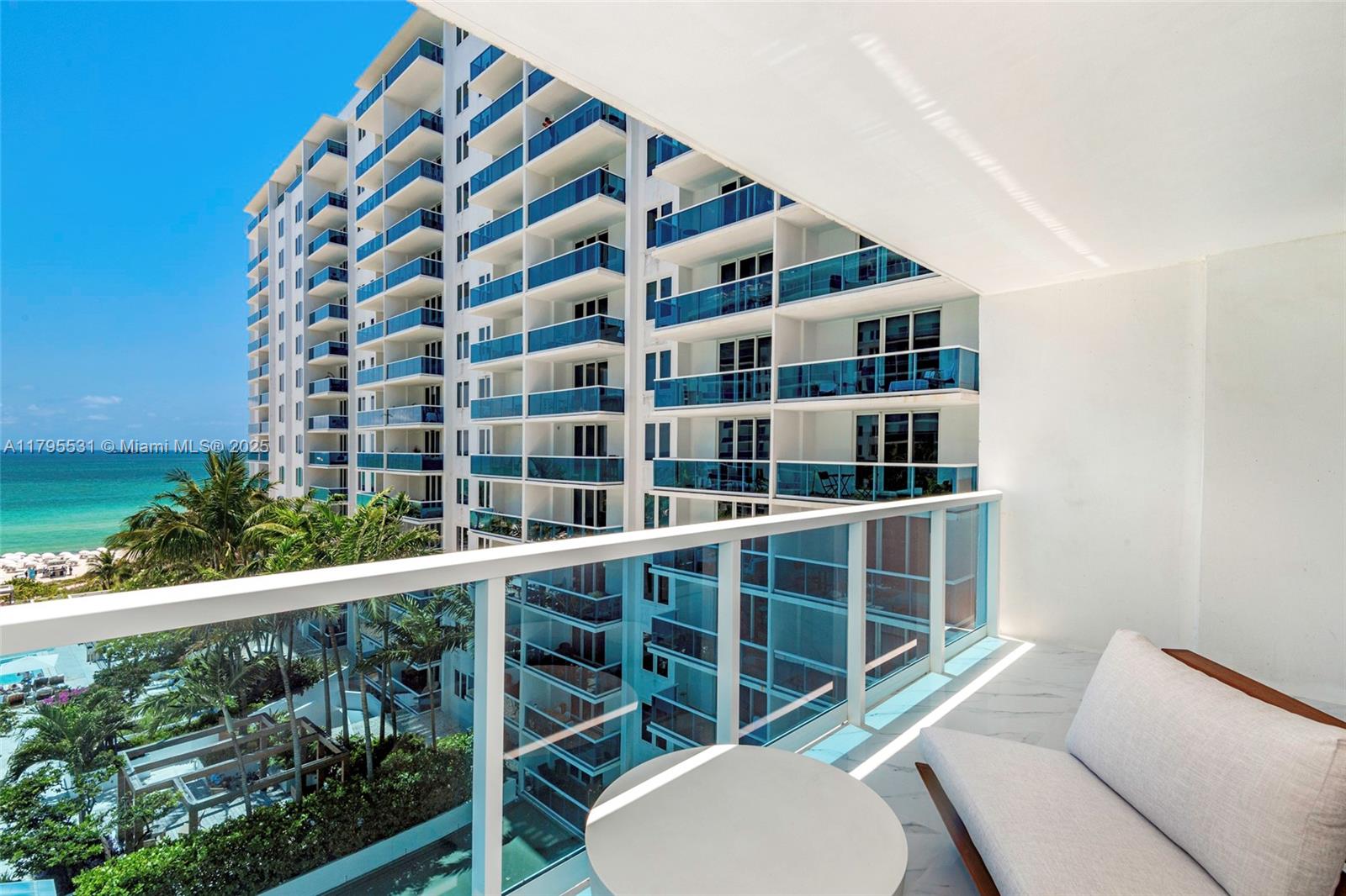 RONEY PALACE CONDO - Residential Lease