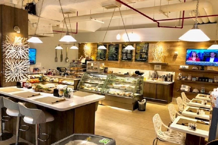 HARBOUR HOUSE - Residential