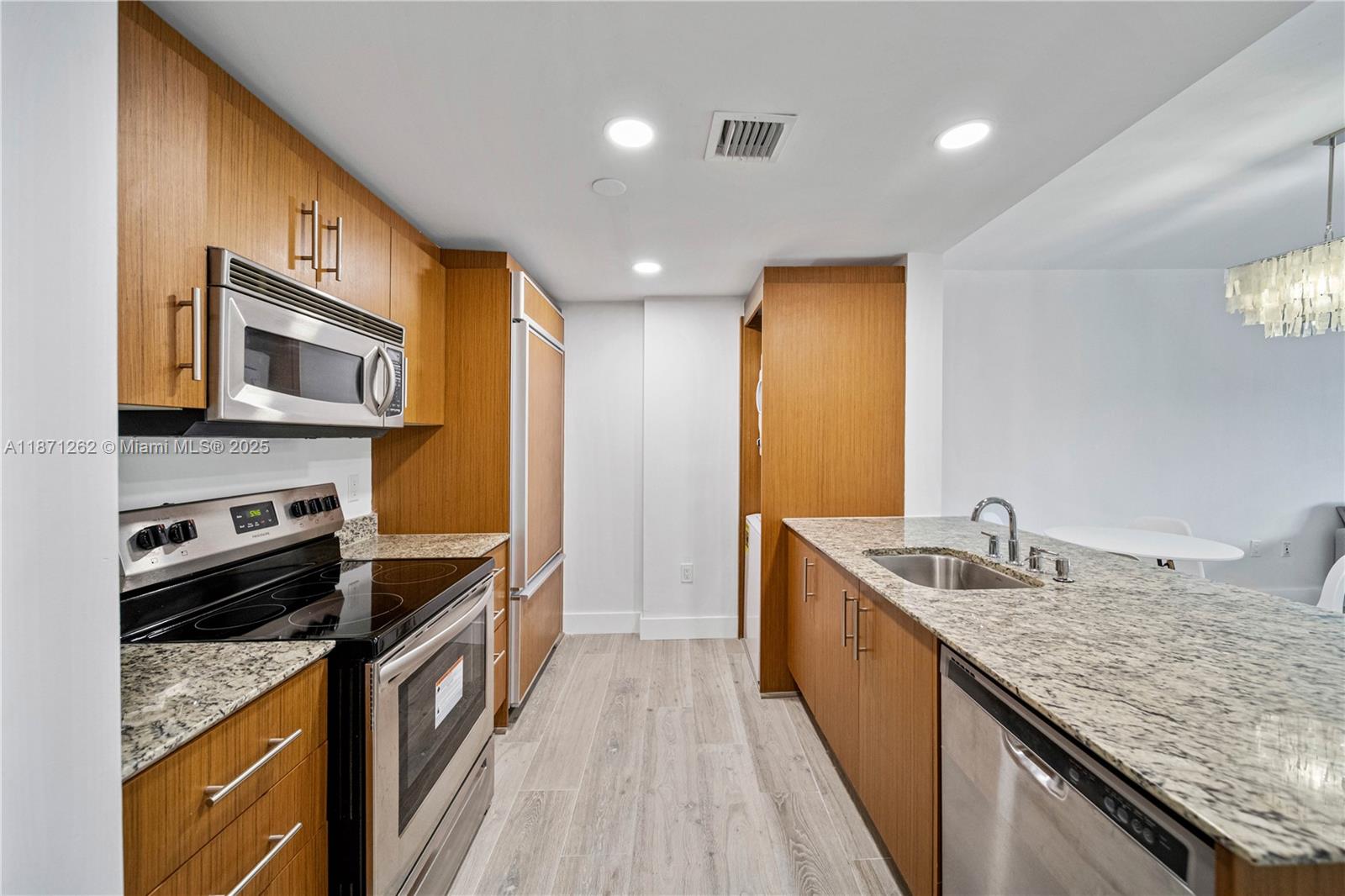 HARBOUR HOUSE - Residential