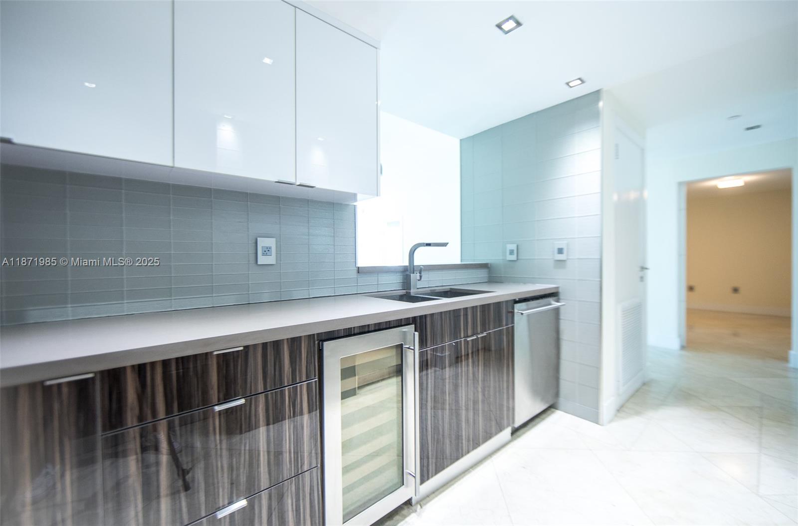 520 West Ave 602