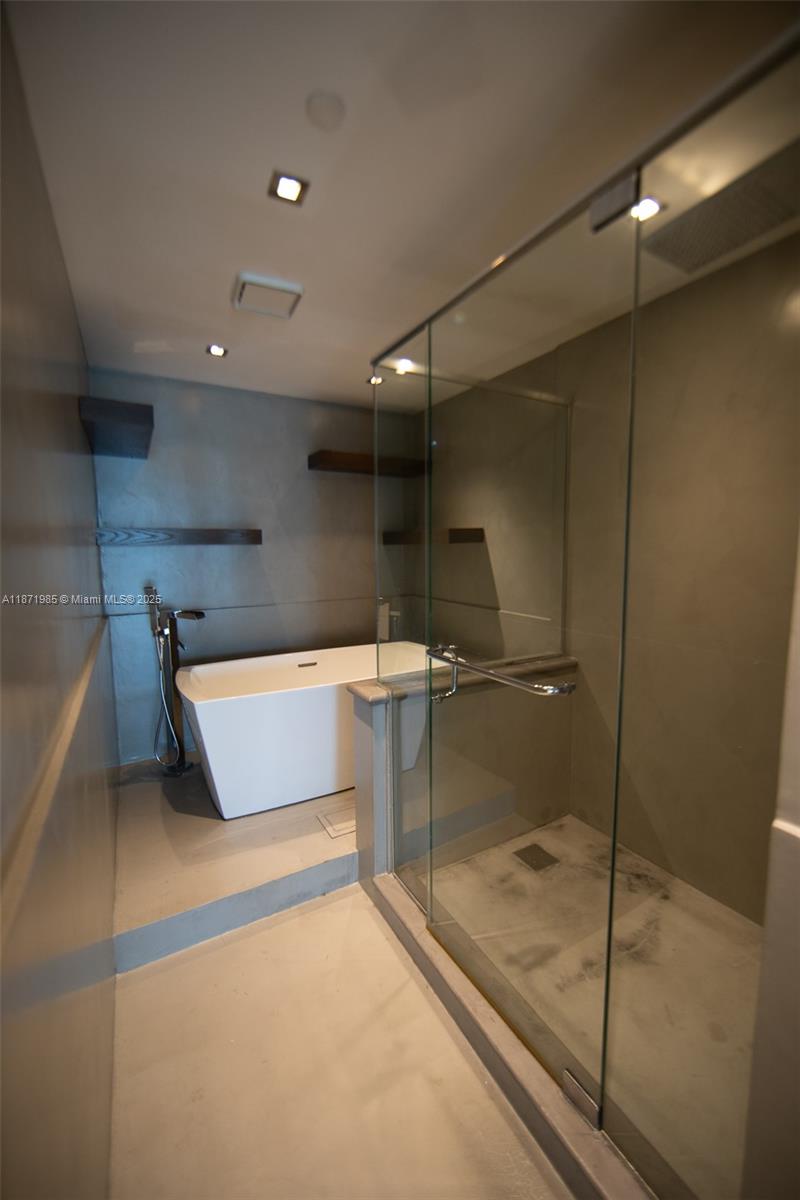 Bentley Bay - Residential