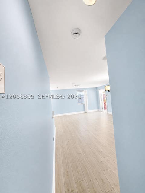 Tiny photo for 5651 NE 9th Ave, Oakland Park, FL 33334 (MLS # A12058305)