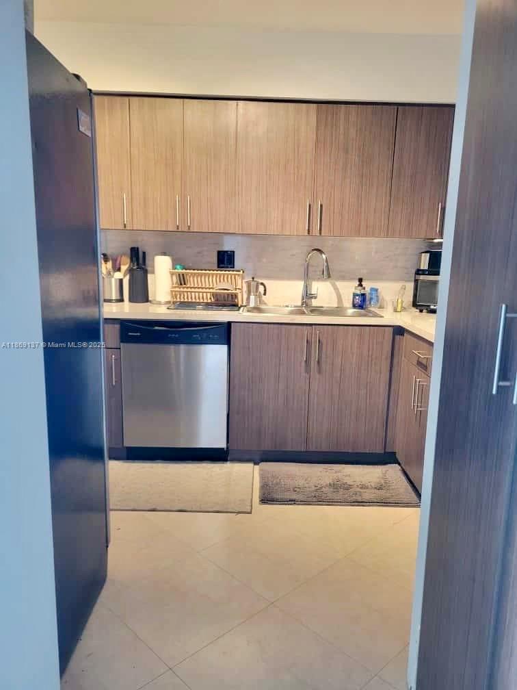 RIVIERA CONDOMINIUM APTS - Residential