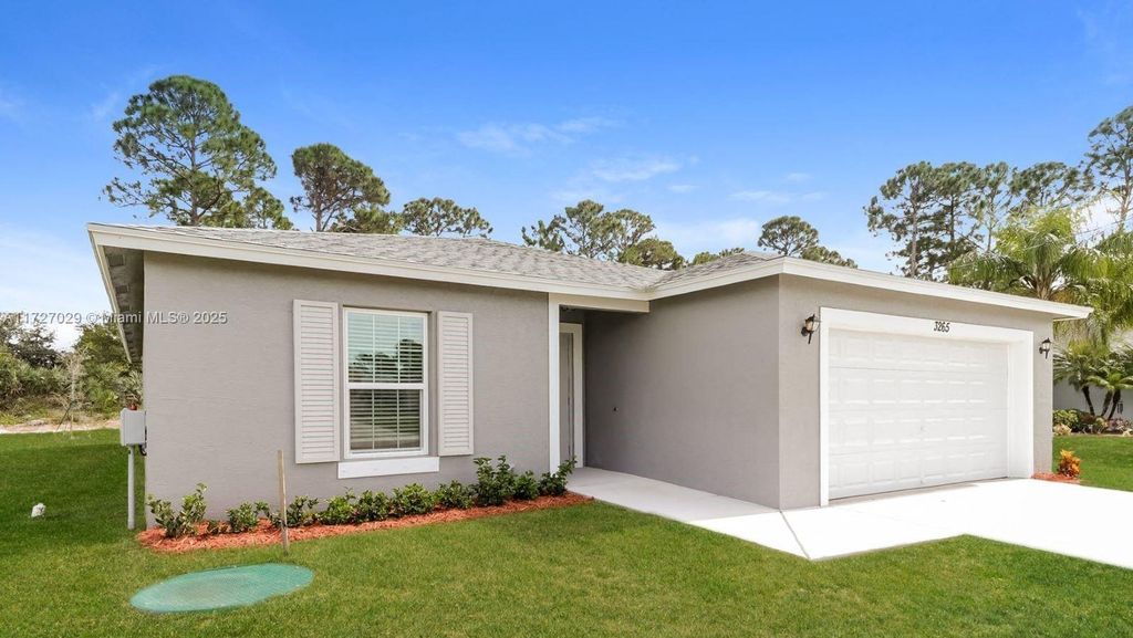 Photo of 3265 SW Fillmore St, Port Saint Lucie, FL 34953 (MLS # A11727029)