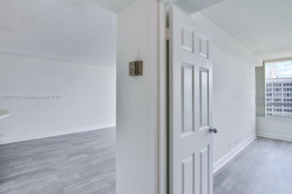 Flamingo South Beach - Residential Lease