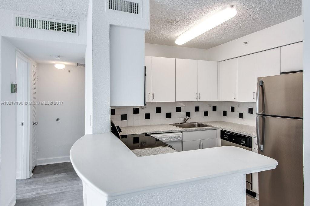 Flamingo South Beach - Residential Lease