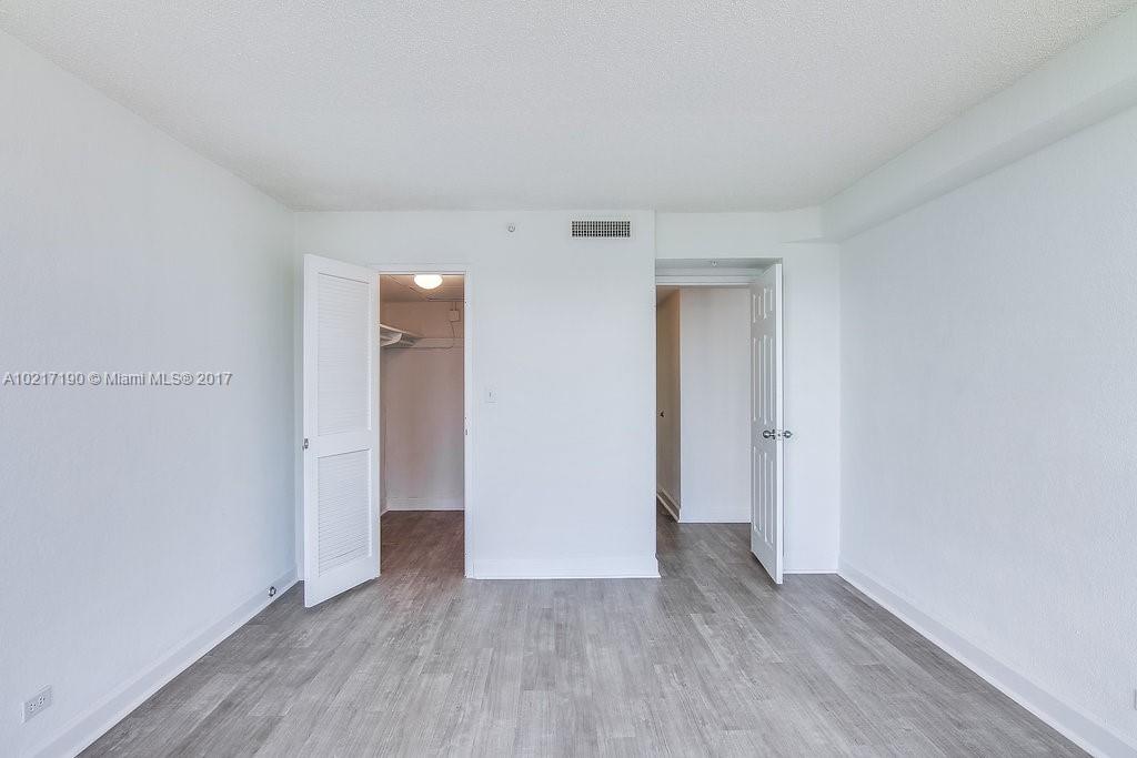 Flamingo South Beach - Residential Lease