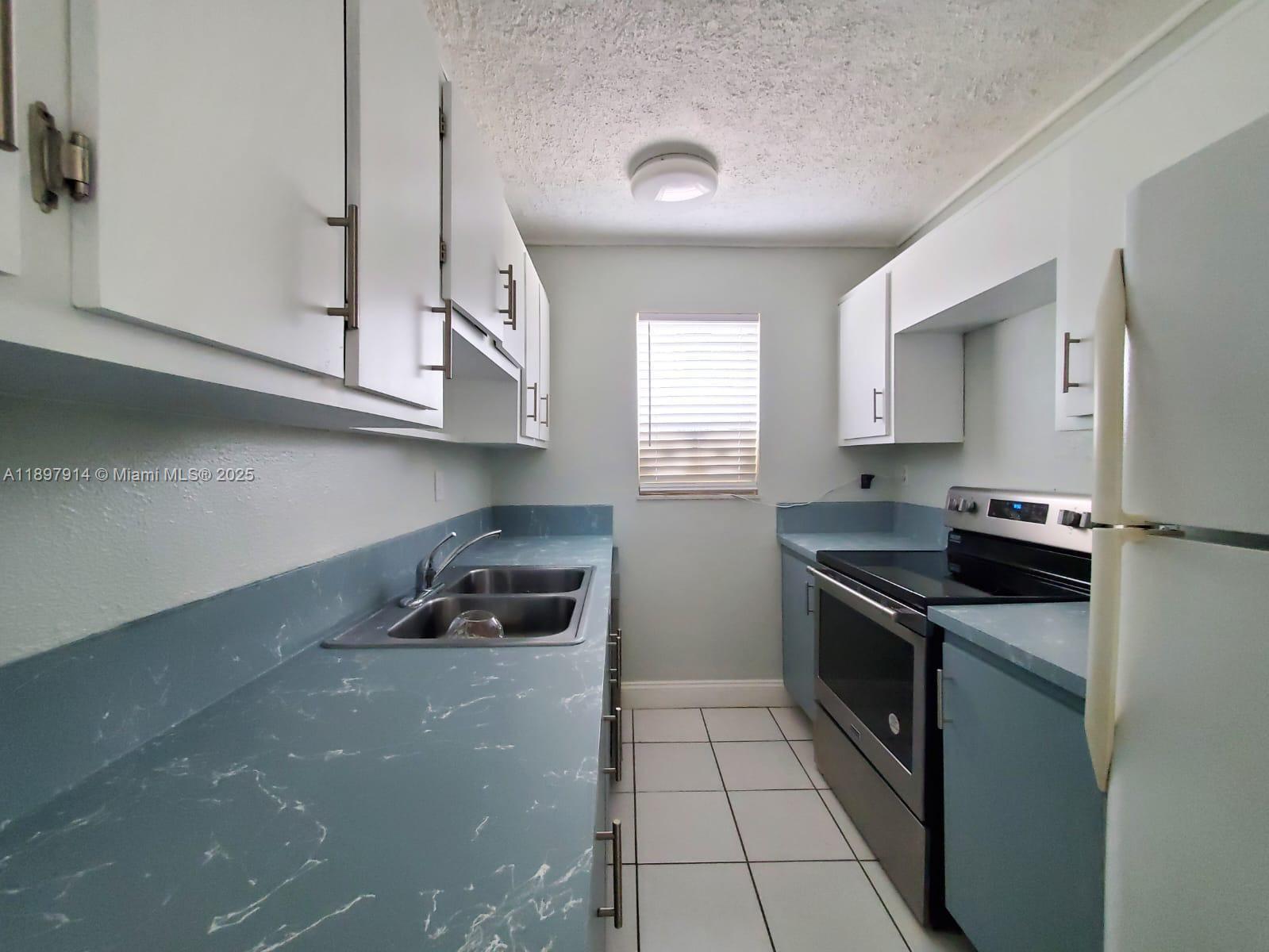 LE CARTIER CONDO - Residential