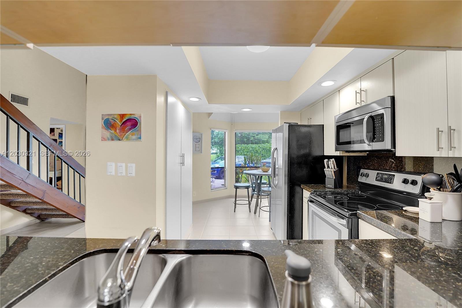 1400 NW 9th Ave C-18