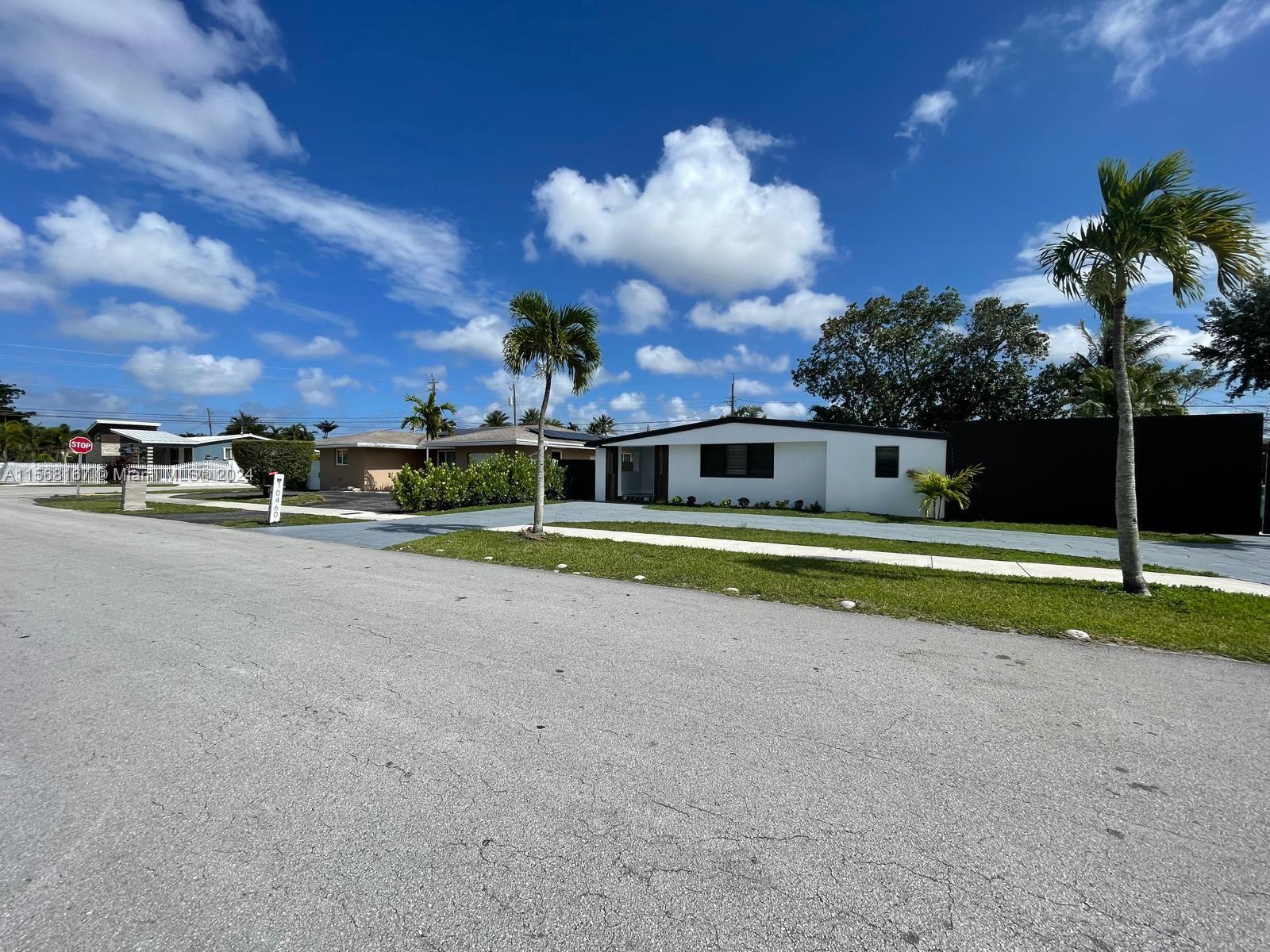 Property for Sale at 10460 Sw 26th Ter, Miami, Broward County, Florida - Bedrooms: 4 
Bathrooms: 4  - $950,000