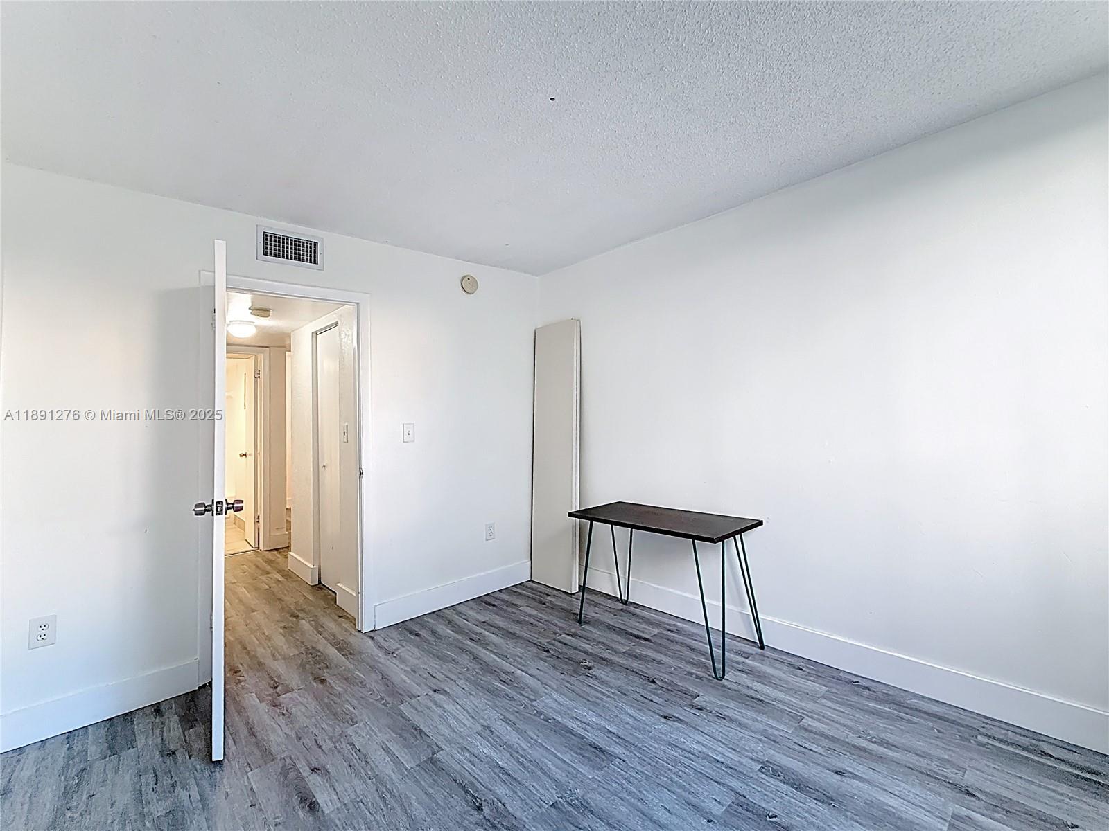 THREE HORIZONS EAST CONDO - Residential