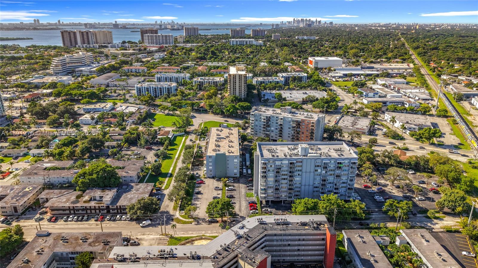 THREE HORIZONS EAST CONDO - Residential