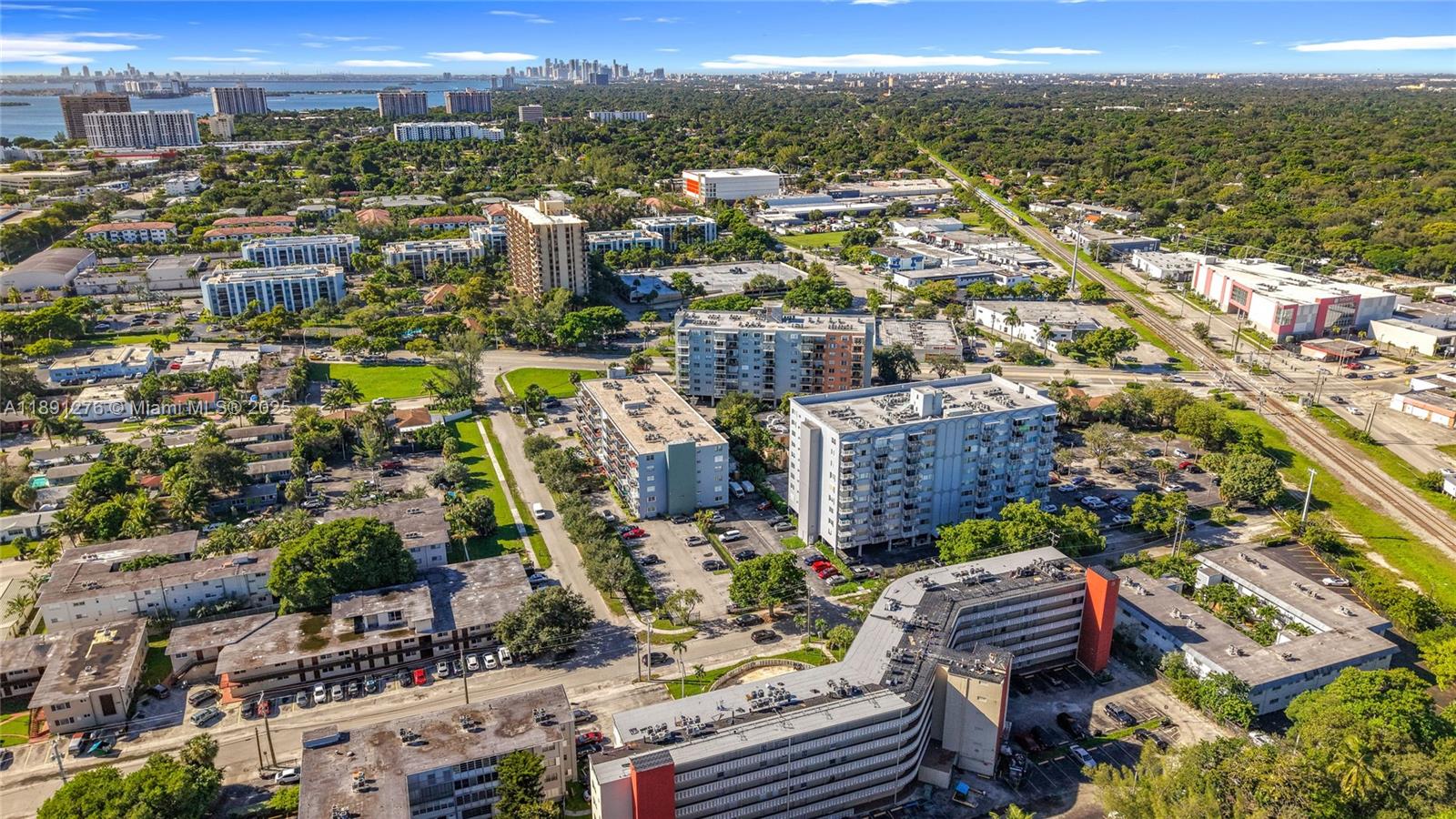 THREE HORIZONS EAST CONDO - Residential