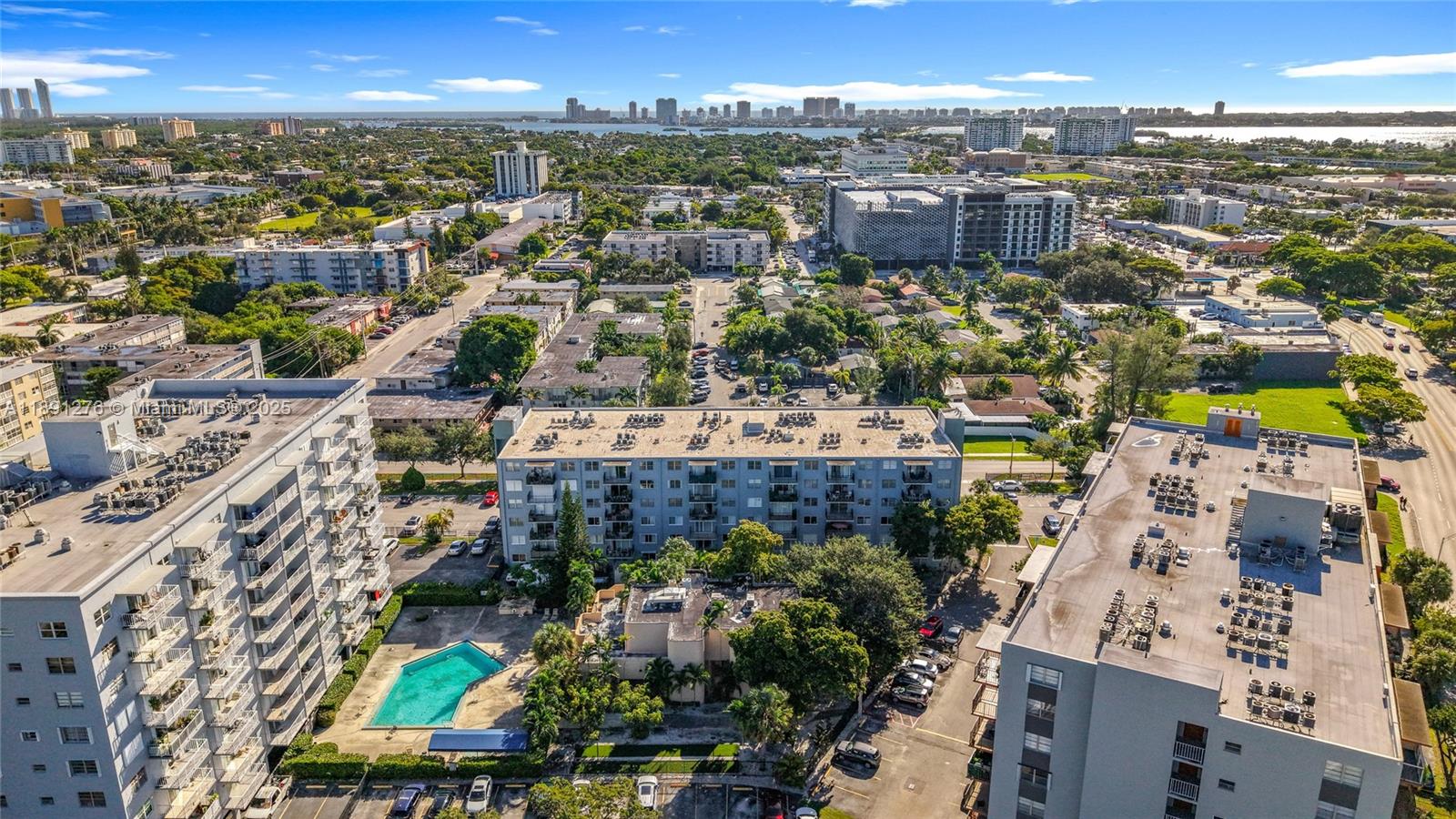 THREE HORIZONS EAST CONDO - Residential