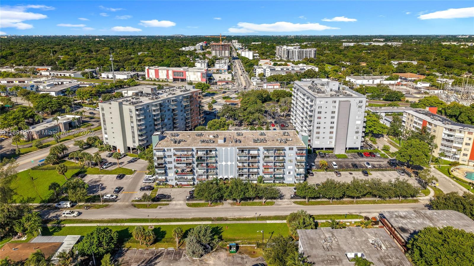 THREE HORIZONS EAST CONDO - Residential