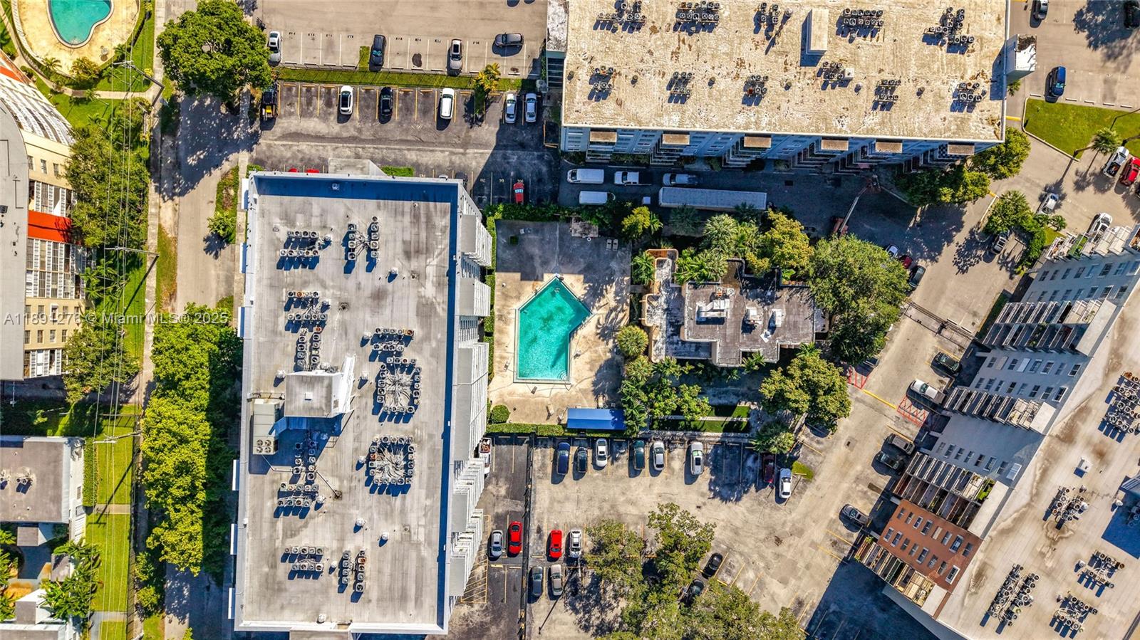 THREE HORIZONS EAST CONDO - Residential