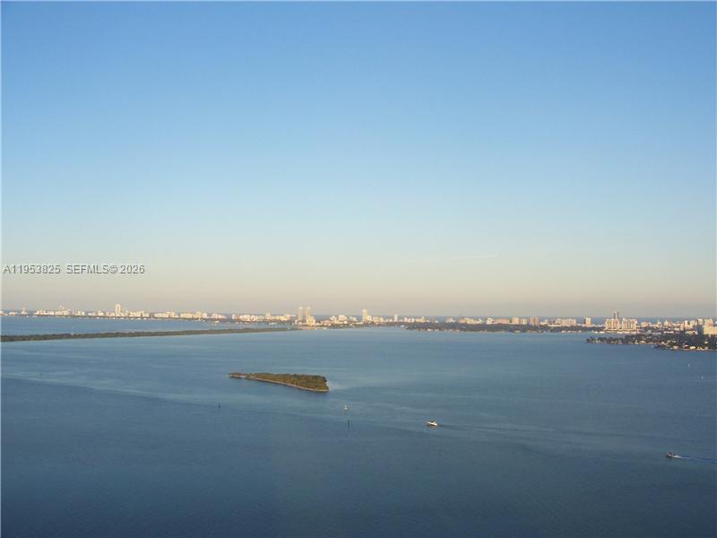 1800 N BAYSHORE DR 2505