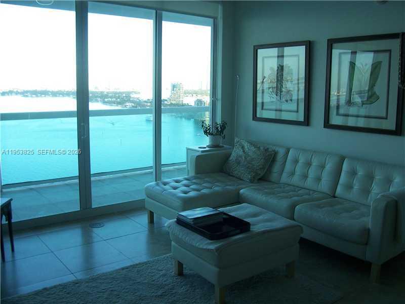 1800 N BAYSHORE DR 2505