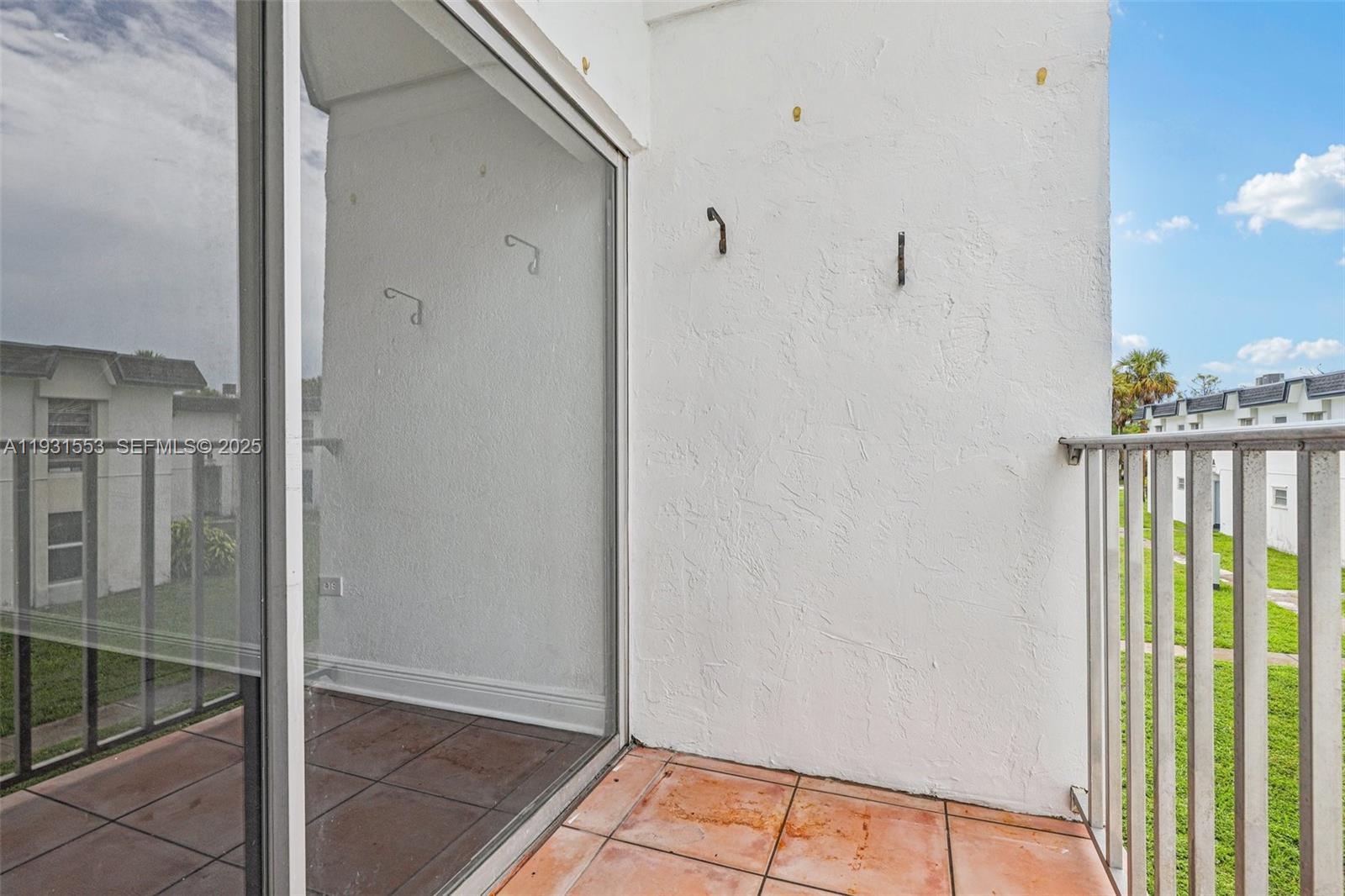 SUNSET PALMS WEST CONDO - Residential