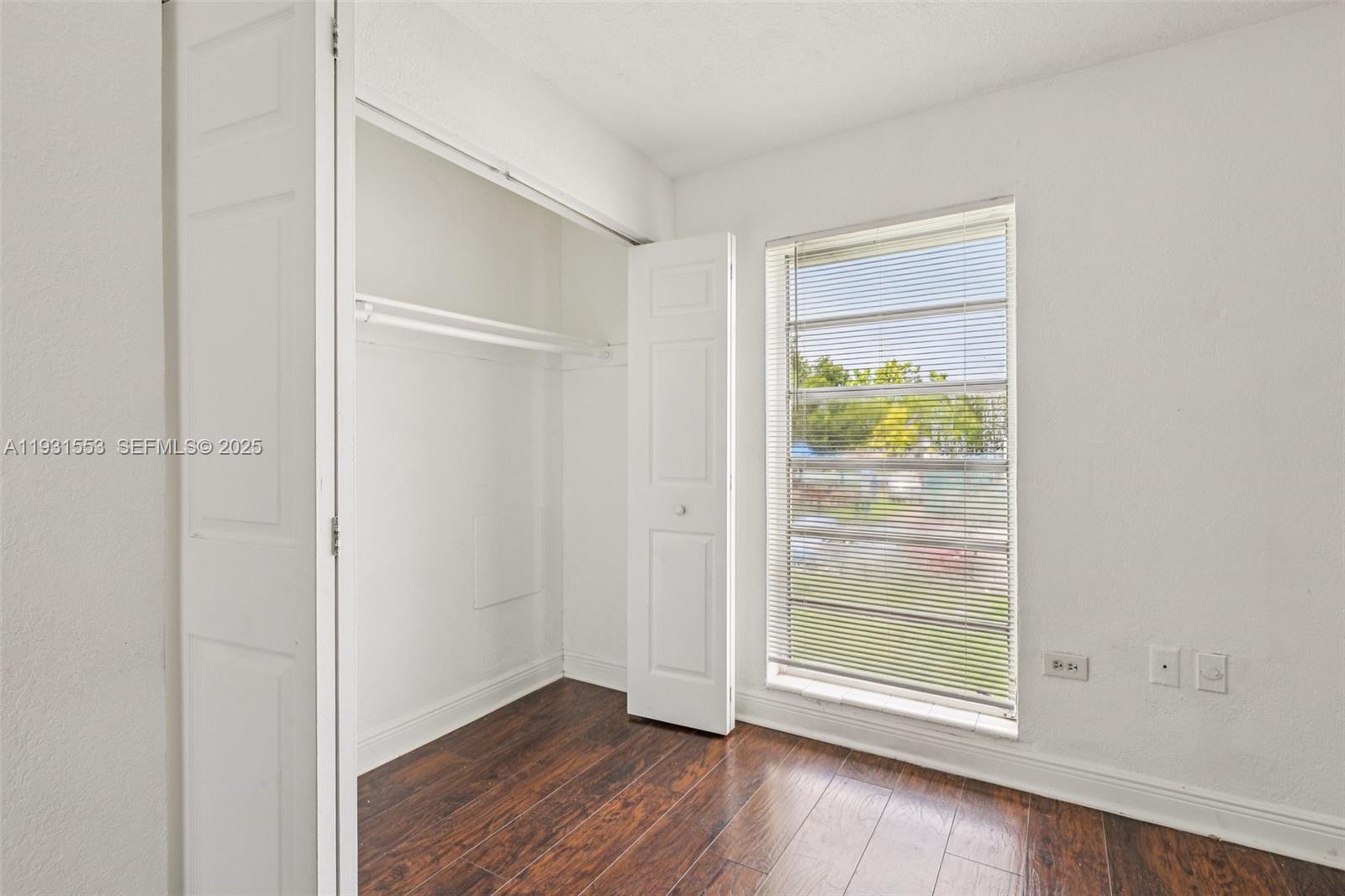 SUNSET PALMS WEST CONDO - Residential