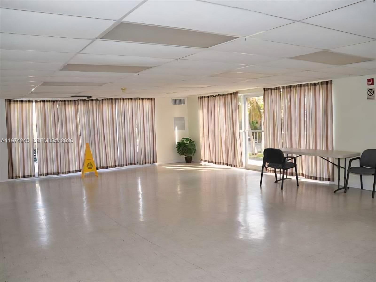 CARIBBEAN HOUSE CONDO - Residential