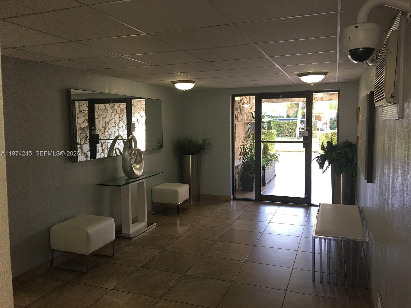 CARIBBEAN HOUSE CONDO - Residential