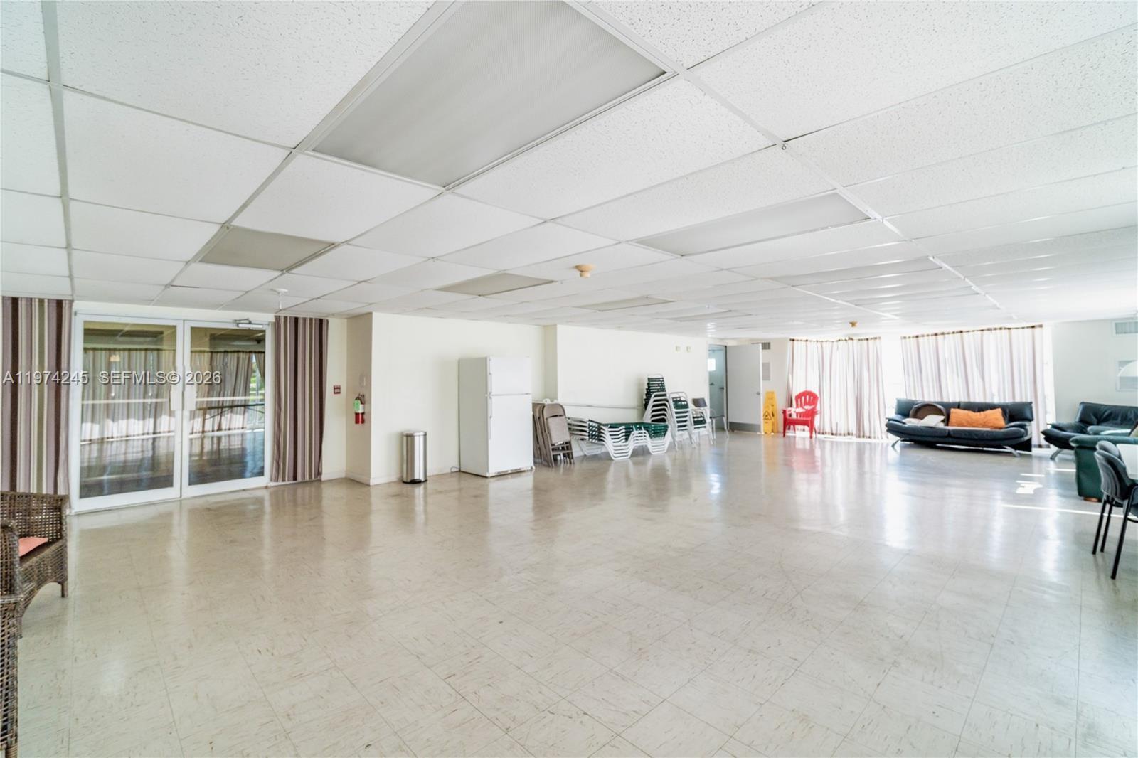 CARIBBEAN HOUSE CONDO - Residential